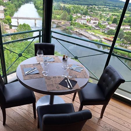 Hotel Bellevue Puy-lʼÉvêque Bagian luar foto
