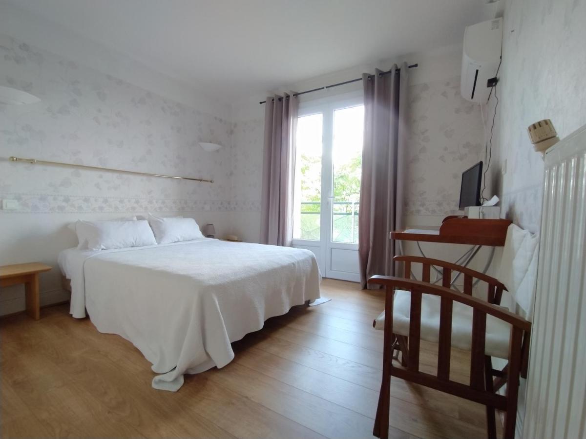 Hotel Bellevue Puy-lʼÉvêque Bagian luar foto